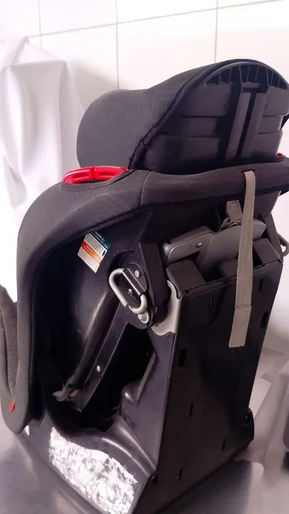 Vendo cadeira para bebê