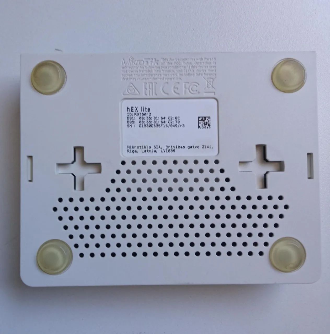 MikroTik hEX Lite RB750r2 - Foto 4