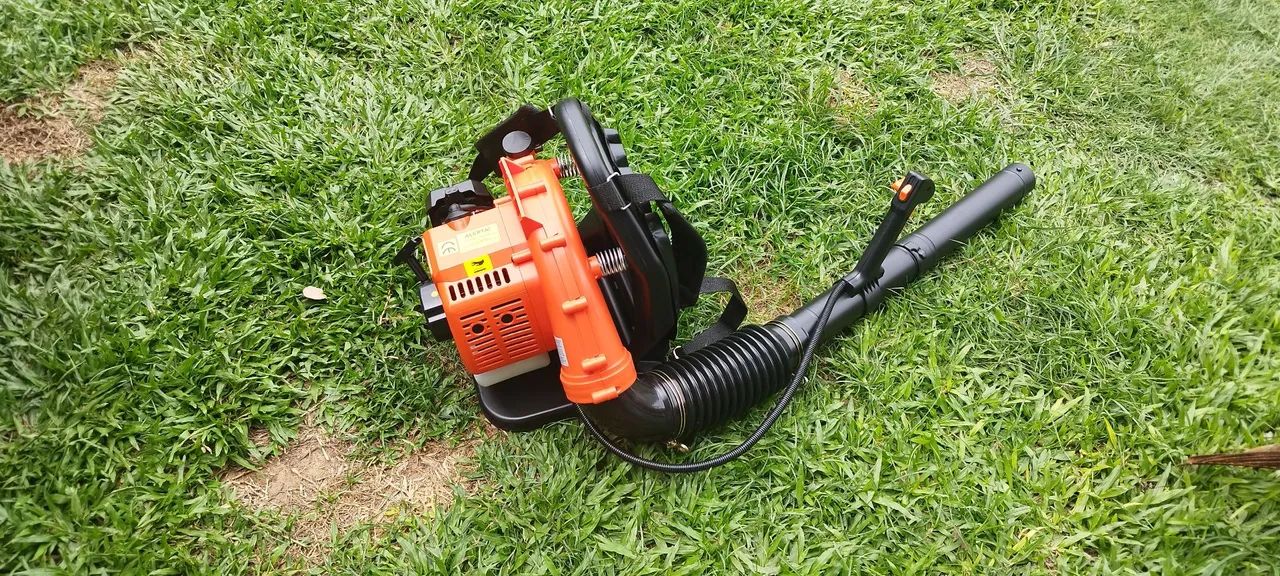 Serviço de jardinagem e limpeza de terrenos  - Foto 2