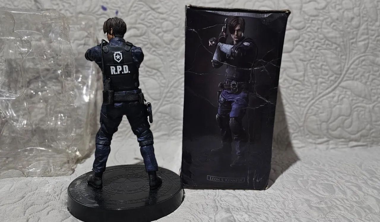 Figura de Ação Leon S. Kennedy - Resident Evil 2 - Foto 4