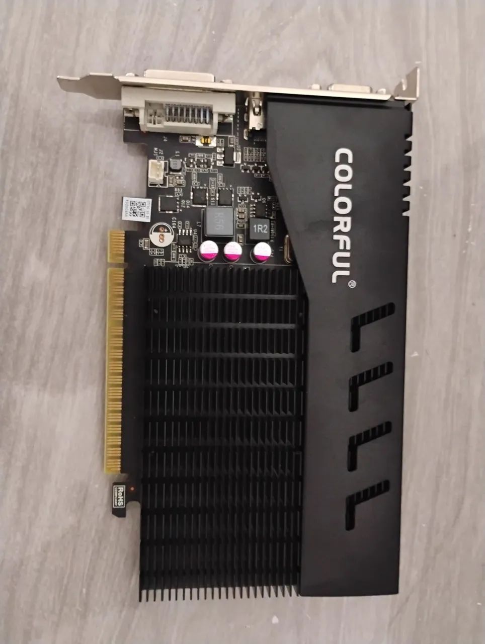 Placa de Vídeo GeForce GT 710 1GB GDDR3 - Foto 2