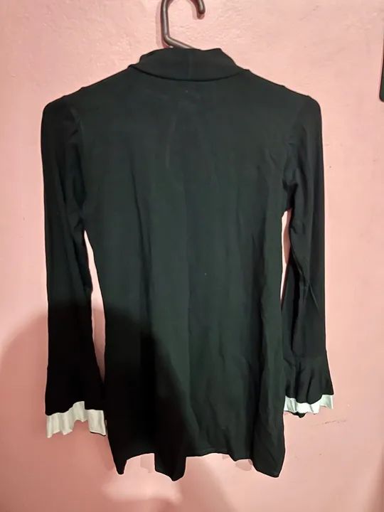 Vestido preto com mangas bufantes TAM M  - Foto 5