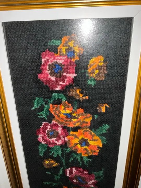 Quadro tapeçaria francesa de flores com moldura e paspatur - Foto 2