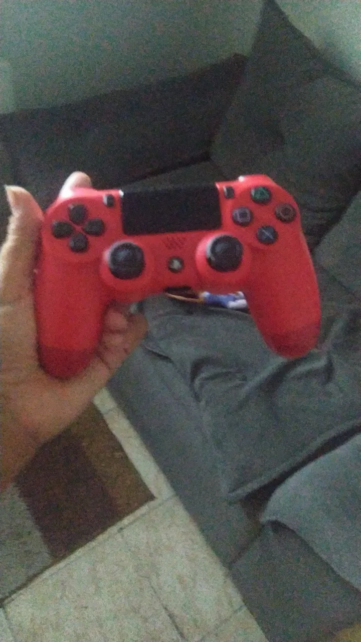 Controle PS4 Vermelho Original - Ótimo estado!