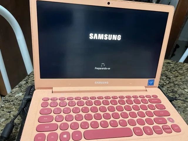 Vendo notebook Samsung 