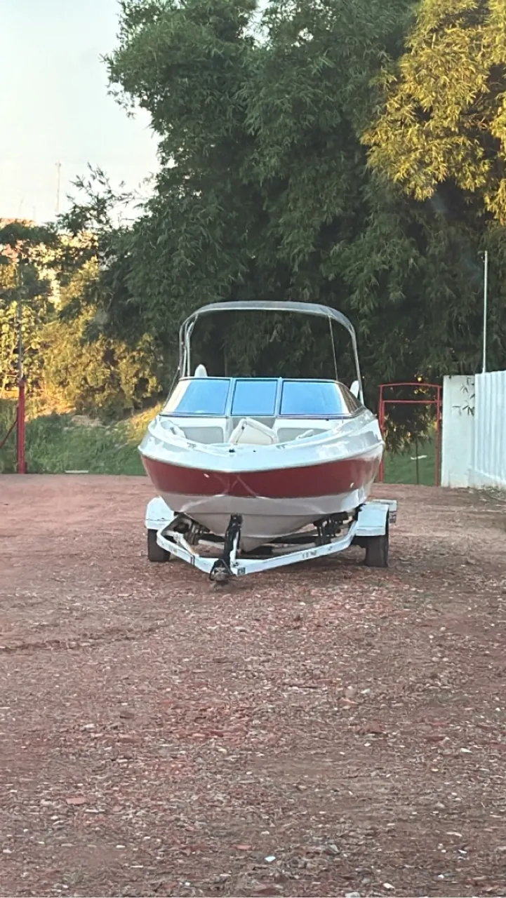 Lancha Ventura 195 confort 115 Hp 4 tempos 