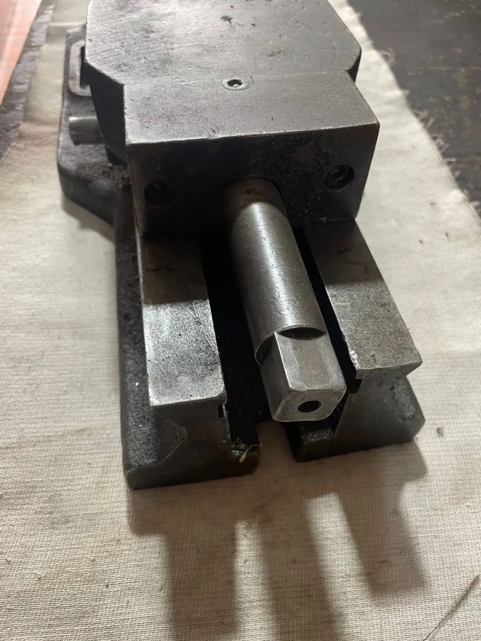 Morsa de Precisão para Usinagem 250 mm abertura e 130 mm mordente - Foto 2