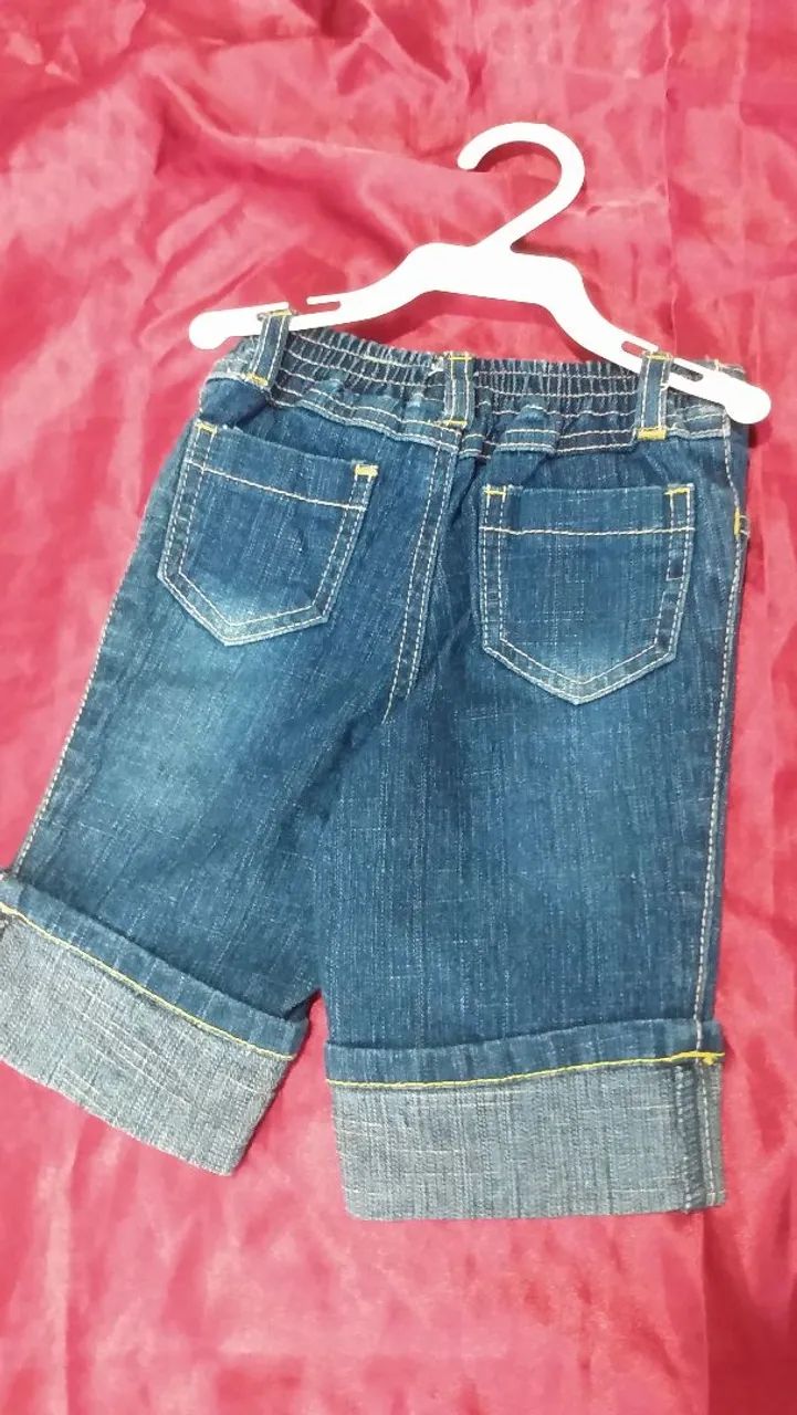 Calça jeans com bordados  - Foto 2