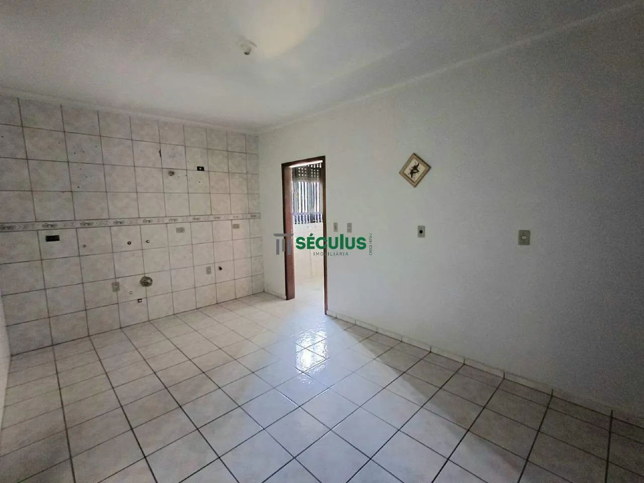 Amplo apartamento para locação no bairro Jaraguá Esquerdo  excelente localização! - Foto 5