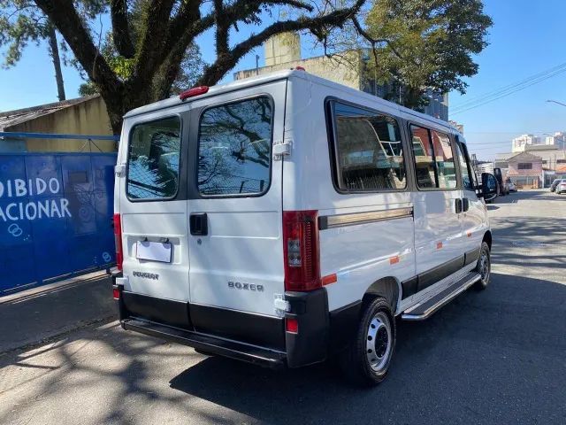 Peugeot Boxer 2.3 Minibus 15/16L TB Diesel., foto 2 de 10