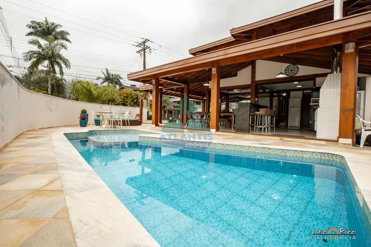 Casa com 5 dorms, Condomínio Lagoinha, Ubatuba - R$ 3.8 mi, Cod: 1223