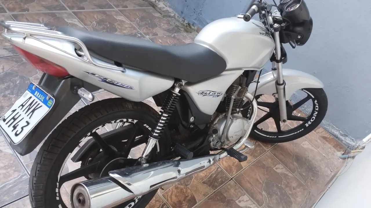 Vendo moto Honda Titan