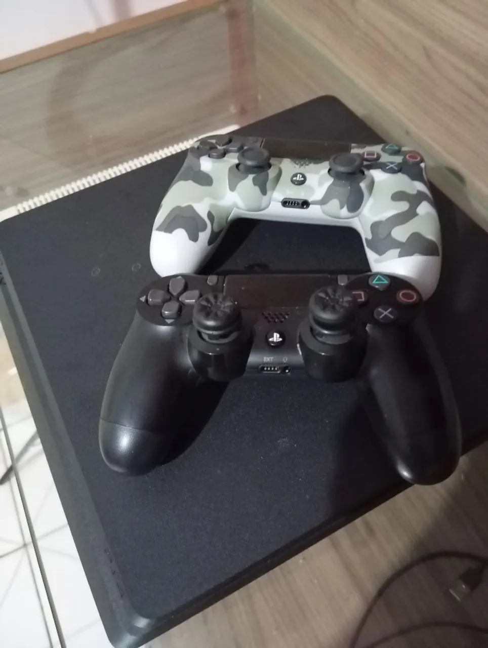 Playstation 4/ ps 4