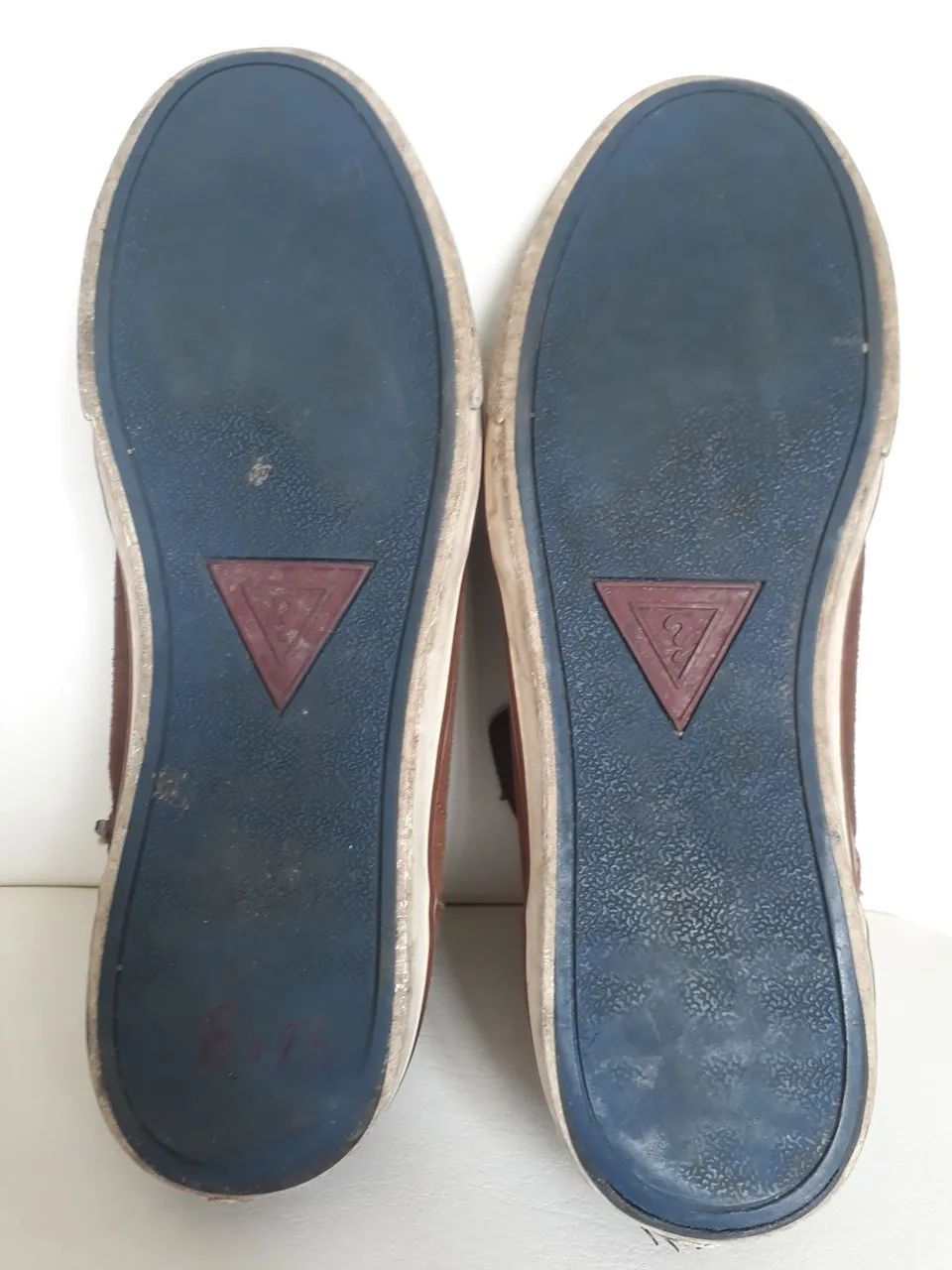 Bota Guess couro marrom 43 no estado - Foto 3