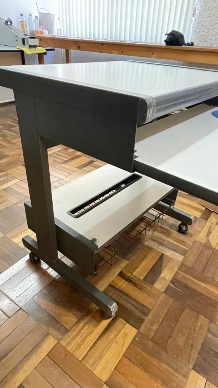 Mesa para Computador e Impressora - Foto 2