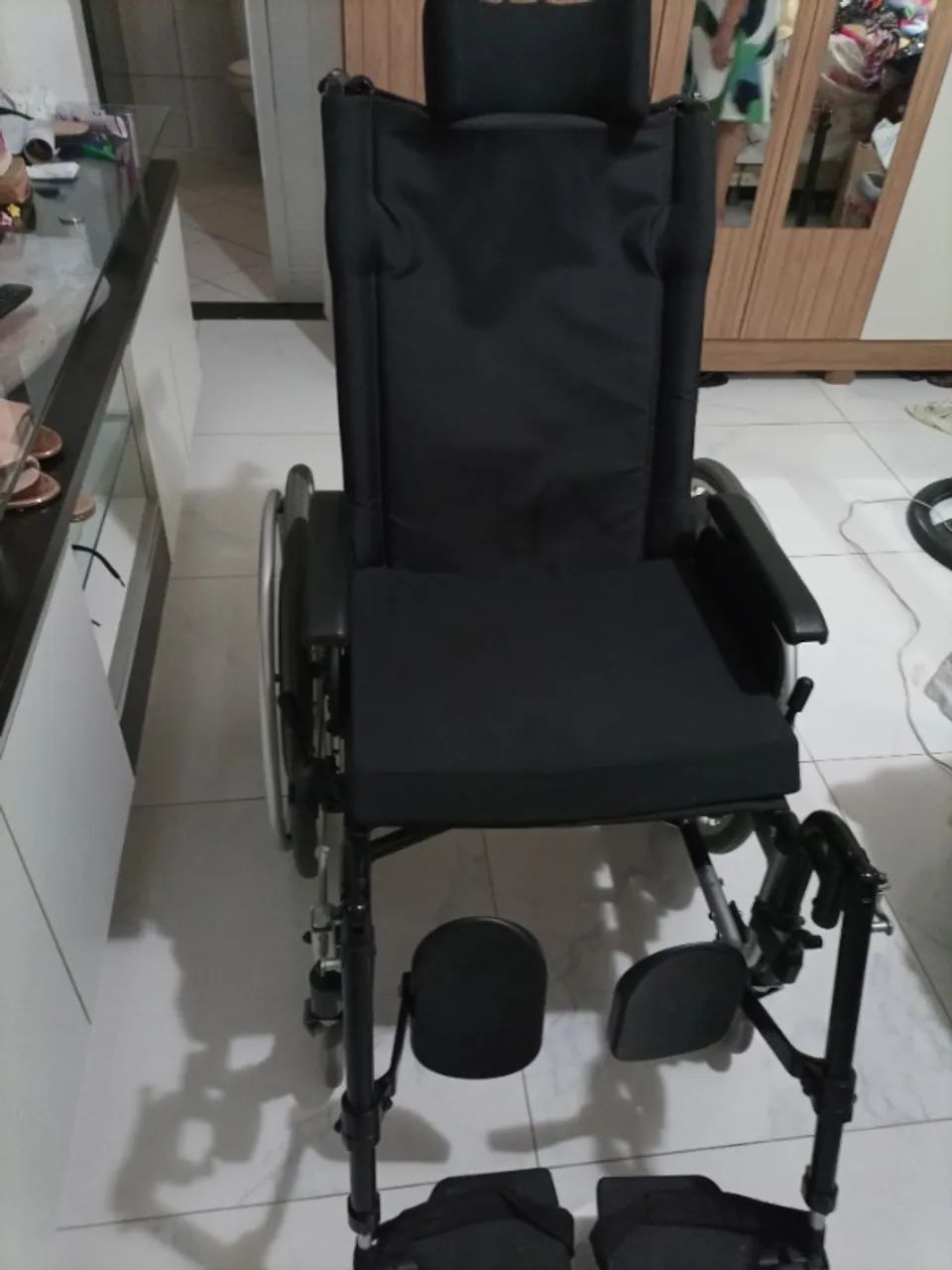 Cadeira de Rodas - Foto 2