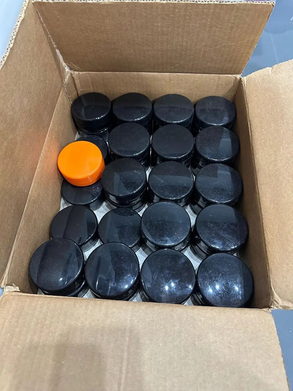 Potes para cremes/cosméticos 90g - 77 unidades - Foto 2