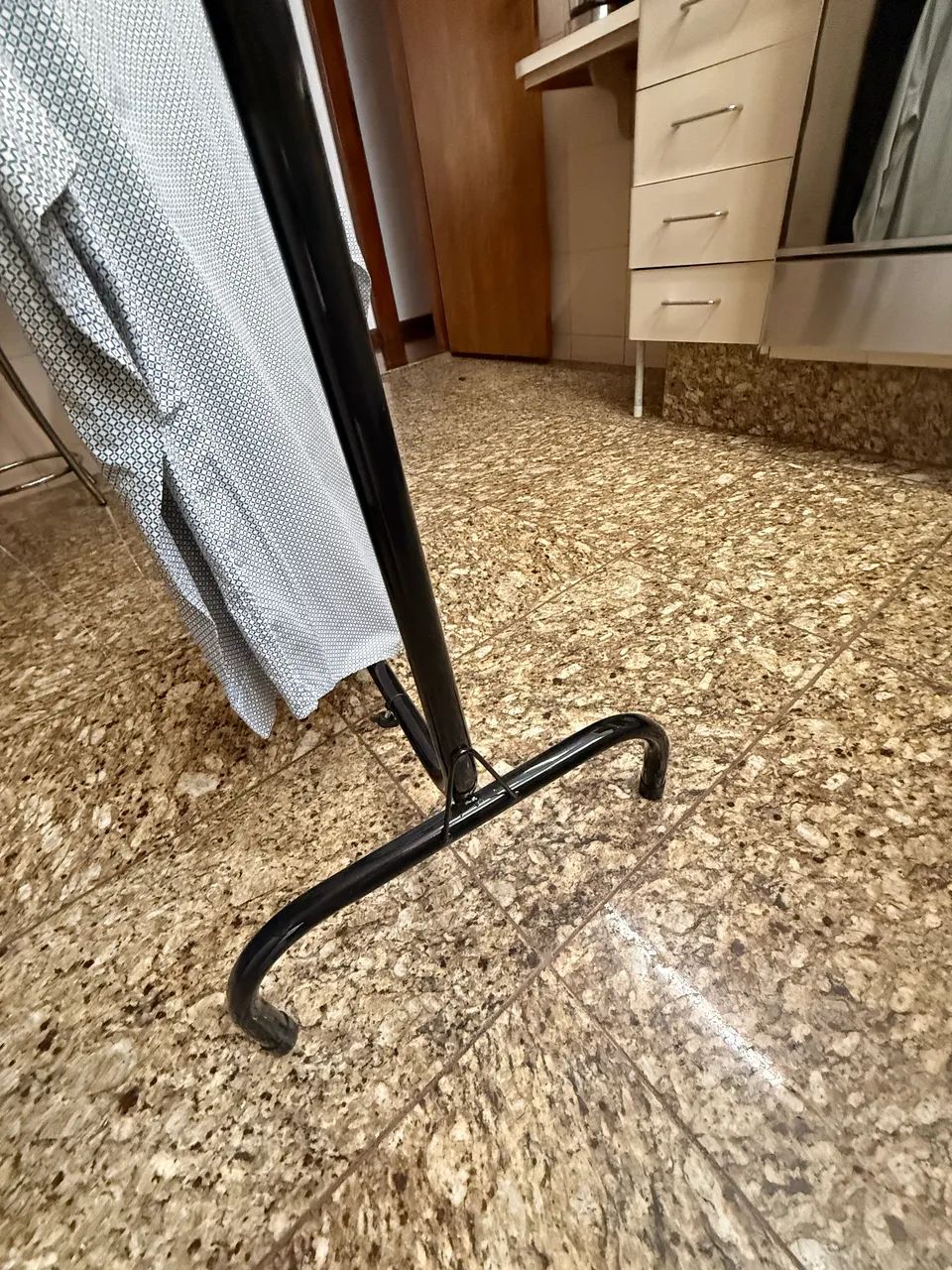 Arara (cabideiro) desmontável. - Foto 4