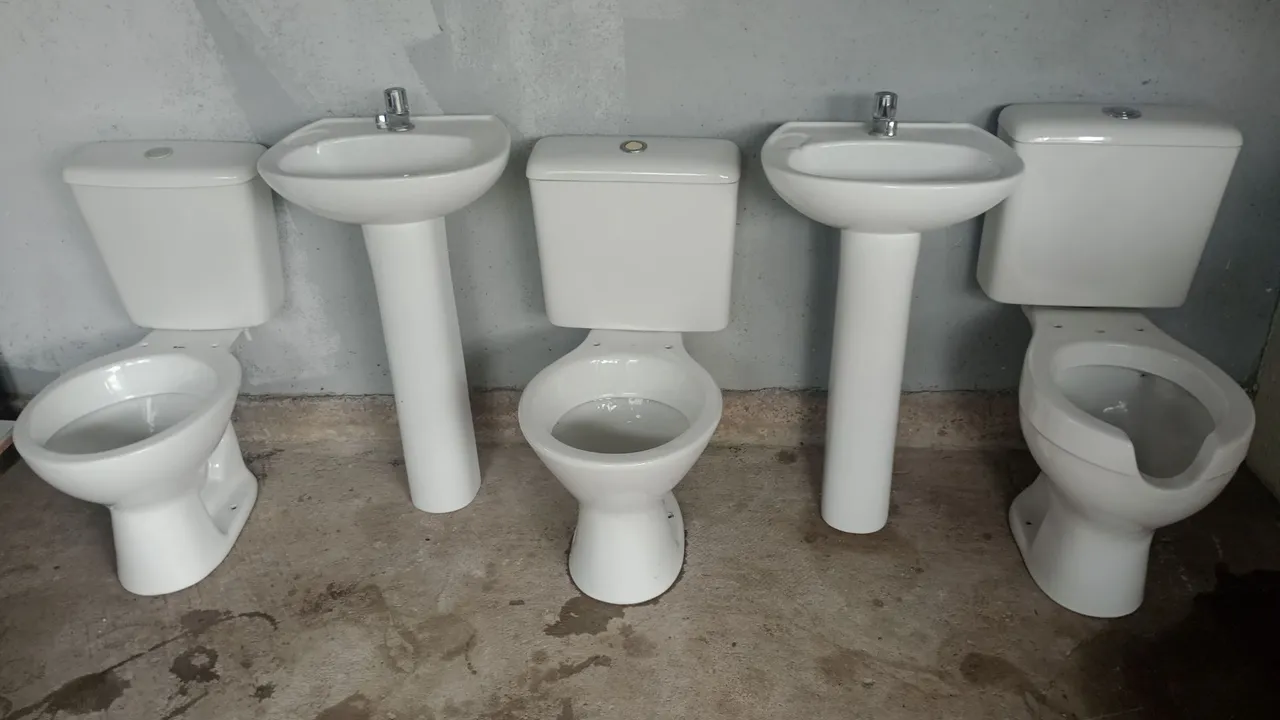 Vasos Sanitários e Lavatórios usados