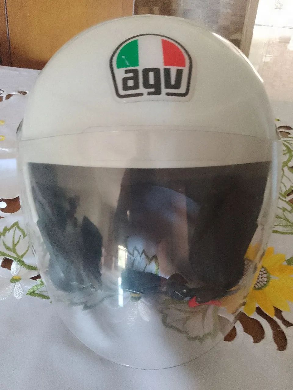 Capacete aberto 
