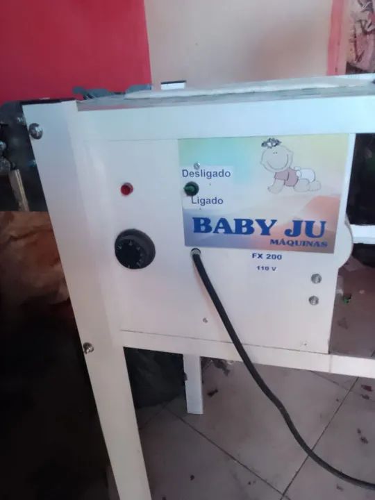 Máquina de fraldas descartáveis 