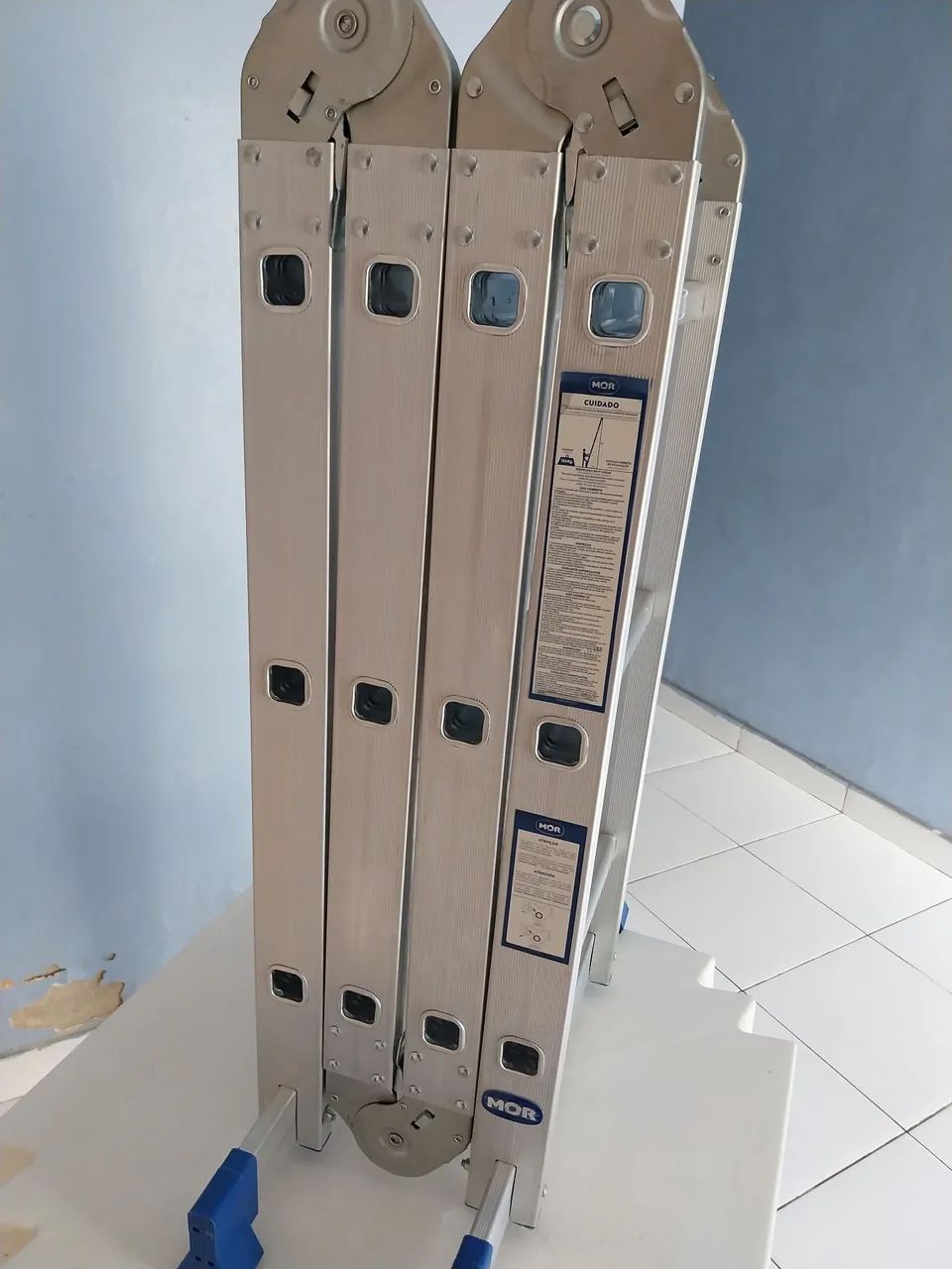 Escada64840820343297121