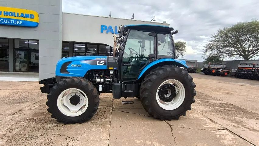 TRATOR AGRÍCOLA USADO LS PLUS 80 - ANO 2023 - Foto 3
