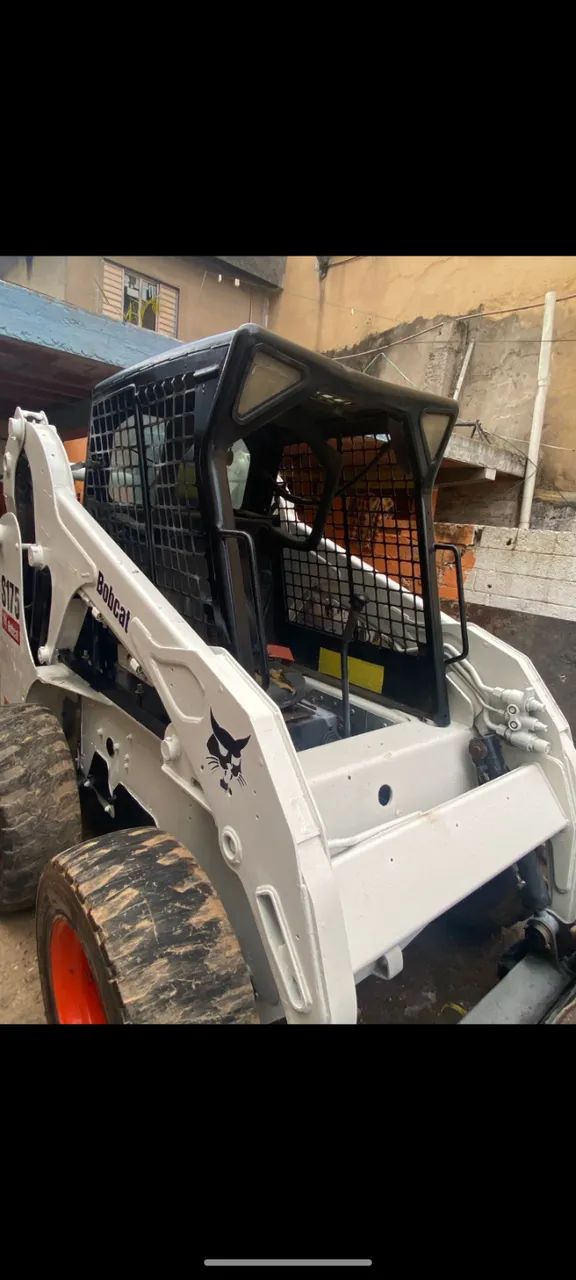 Mini carregadeira Bobcat s175 - Foto 6