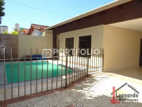 Casa com 5 dormitórios à venda, 300 m² por R$ 1.300.000,00 - Setor Nova Suiça - Goiânia/GO