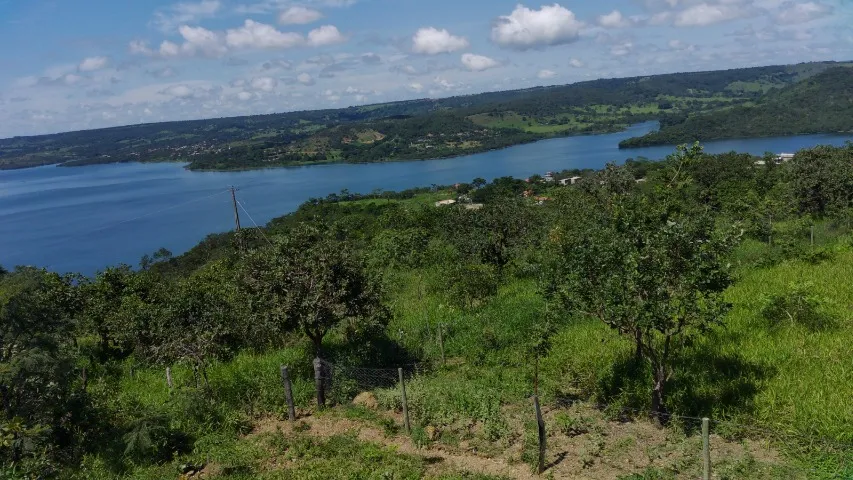 TERRENO BEIRA LAGO CORUMBA 4