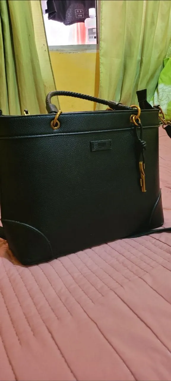 Bolsa preta elegante