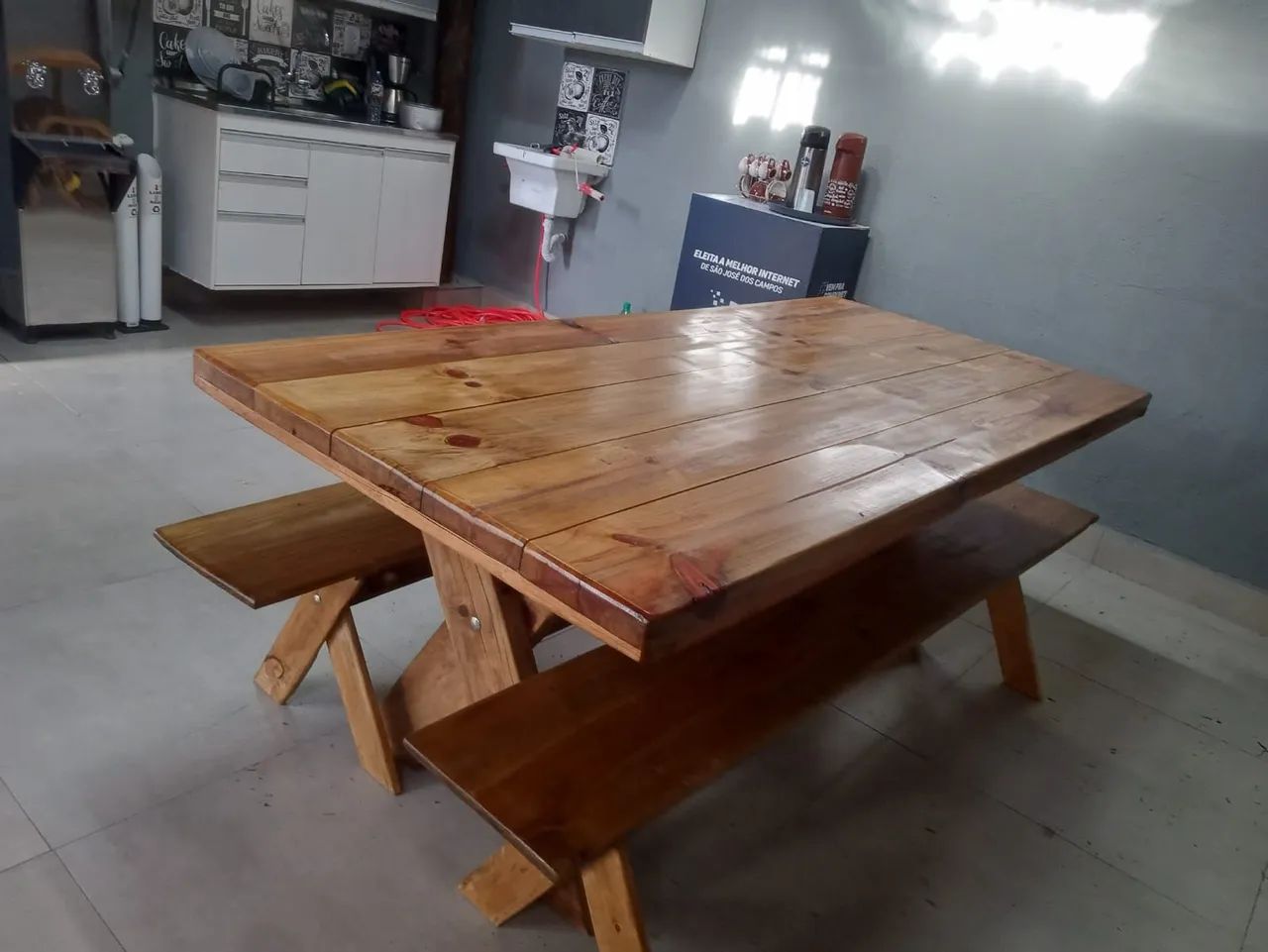 Mesa de Jantar de Madeira Rústica - Foto 3