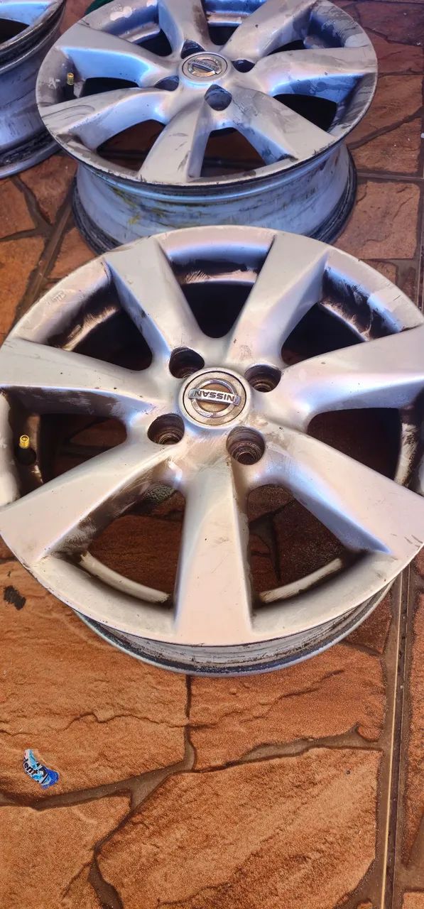 Rodas de liga leve Nissan Versa/March aro 15 - Foto 2