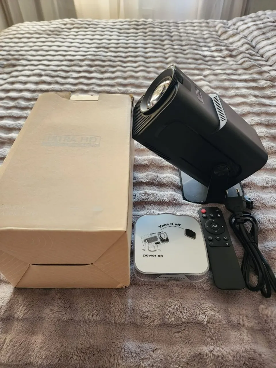 Projetor Magcubic HY320-1080P Grande 1080p Nativo Preto 127/220v