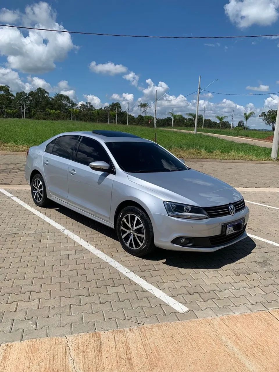Volkswagen Jetta Comfortline 2014 - Foto 2