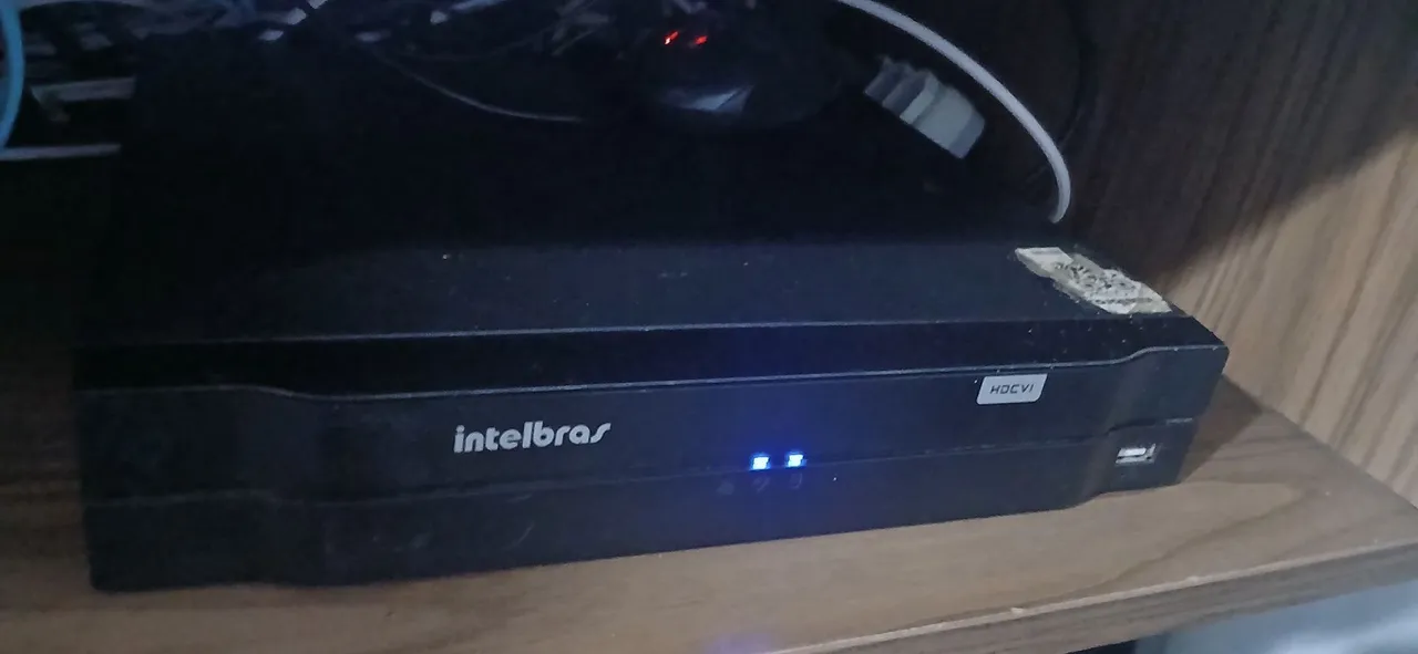 DVR Intelbras com cameras - Segurança para sua casa ou empresa