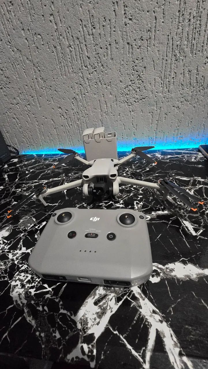 DJI Mini 3 Fly More + 3 baterias + bolsa - Perfeito estado - Foto 3
