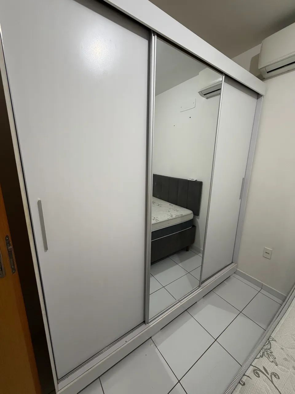 Guarda-roupa portas de correr 