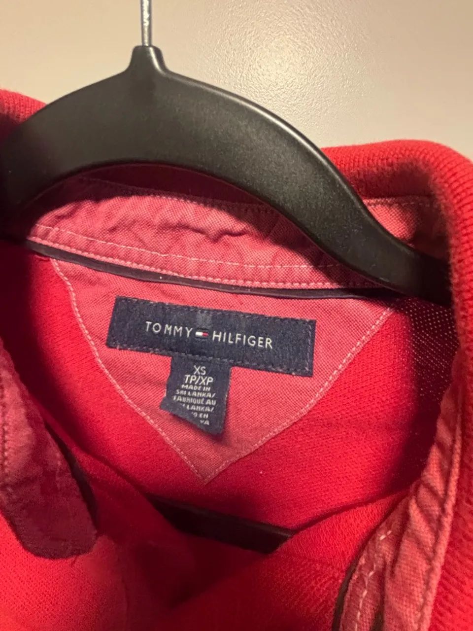 Camisa Polo Tommy Hilfiger vermelha tamanho P orginal - Foto 2
