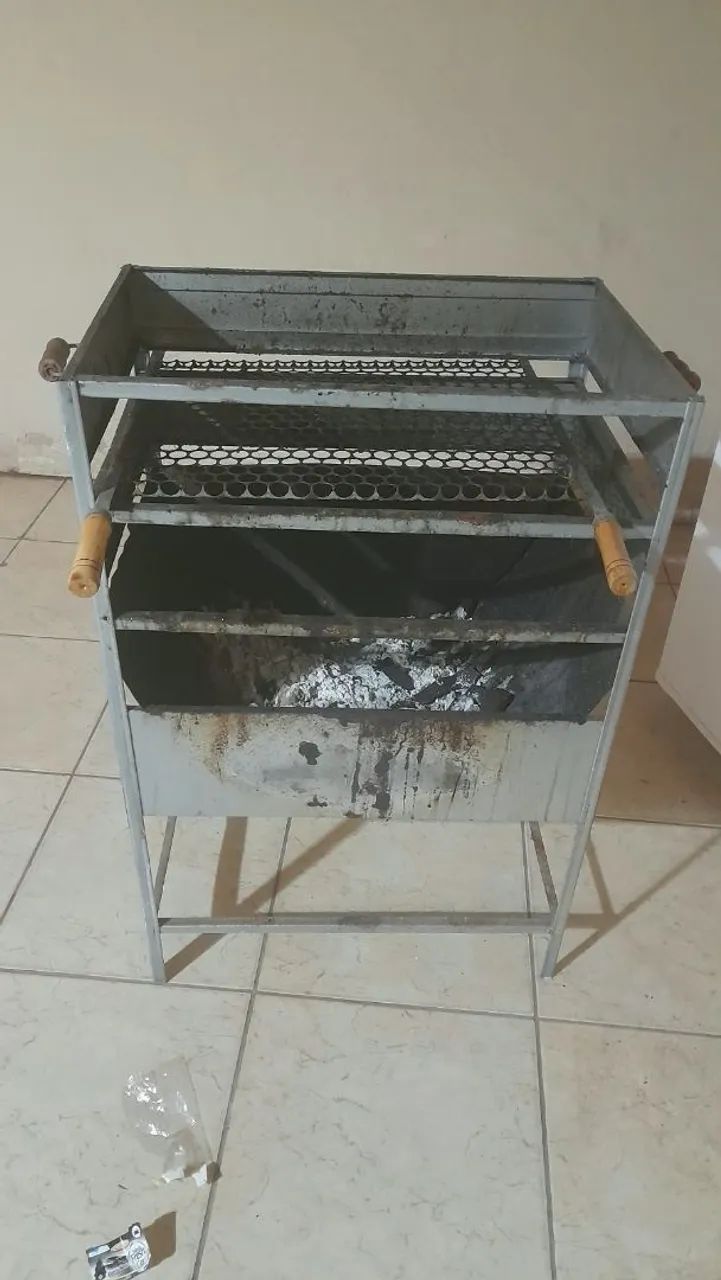 Churrasqueira a carvão  - Foto 4