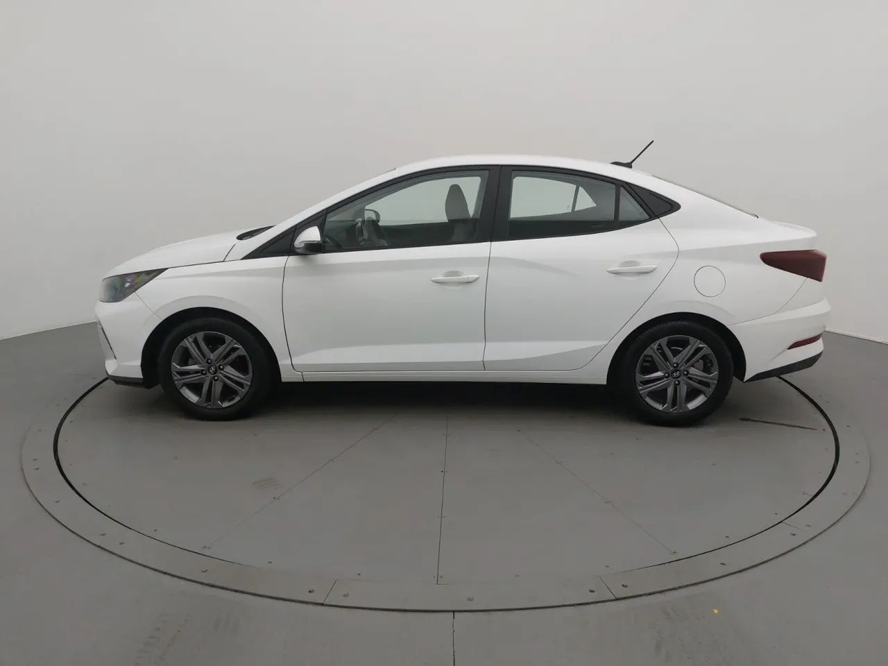 Hyundai HB20S Comfort Plus 1.0 TB Flex 12V Aut, foto 2 de 18