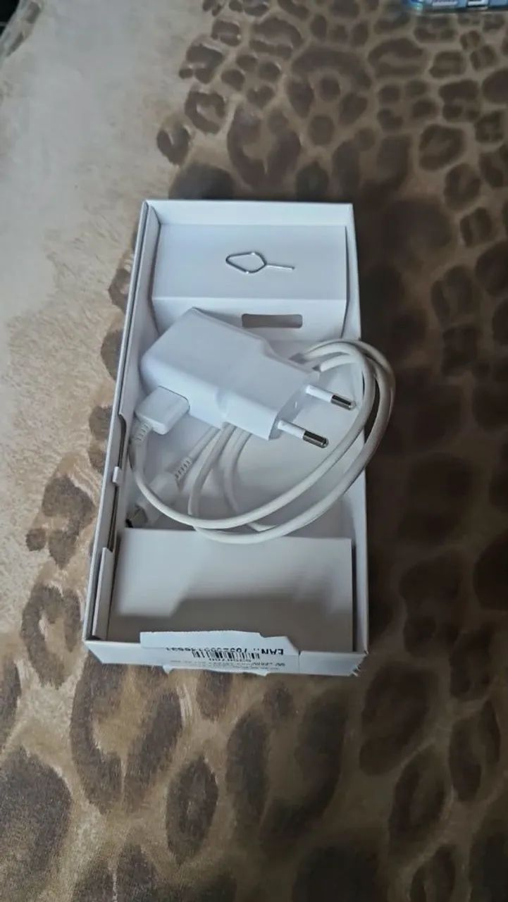 Vendo celular novo na caixa  - Foto 3