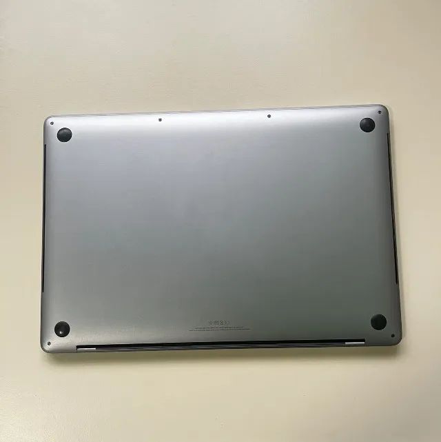 MacBook Pro 15,4 -  2019 - Foto 2