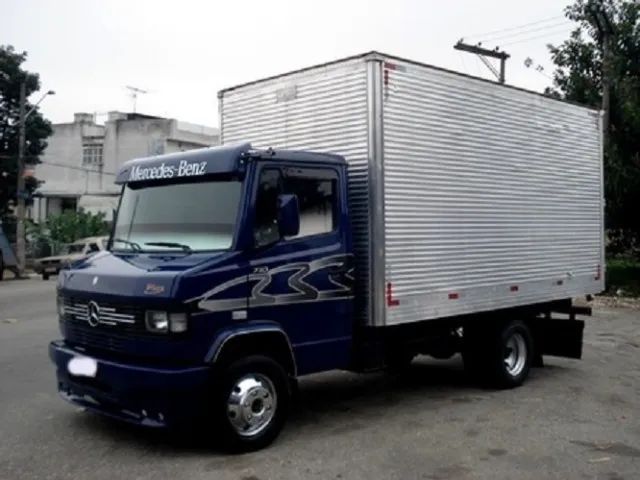 Mercedes 710 plus bau 2010