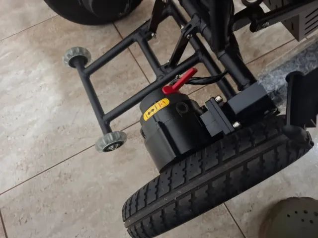 Cadeira de Rodas Motorizada - Foto 5