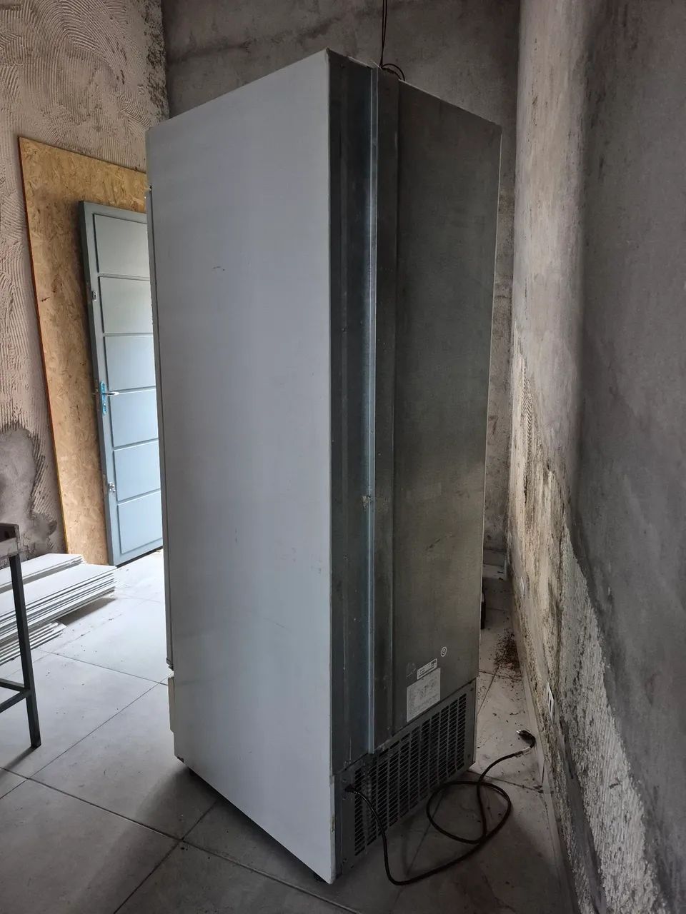 Freezer GELOPAR VERTICAL 570 LITROS  - Foto 4