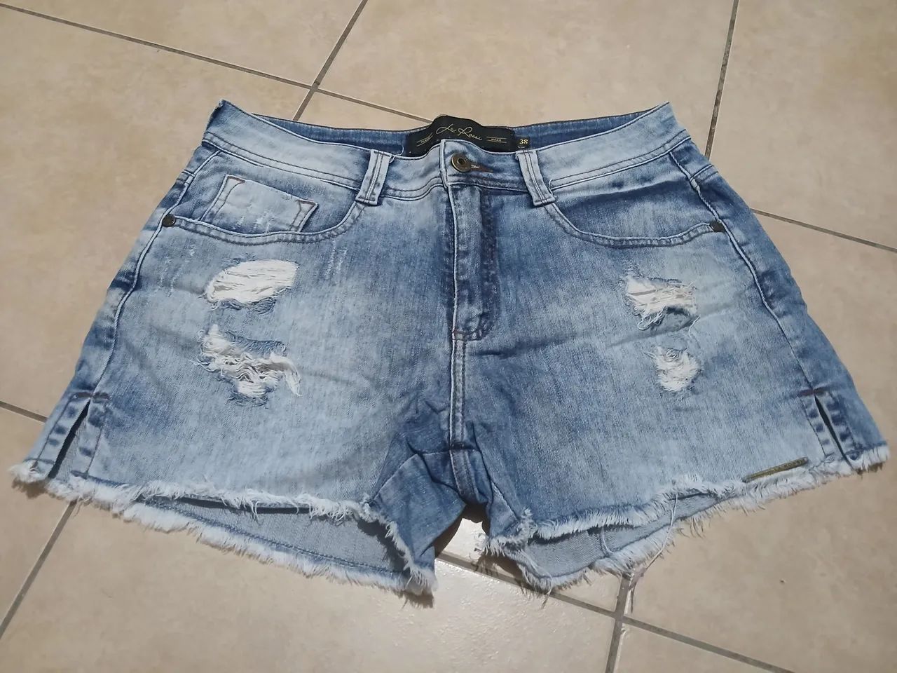 Vende-se shorts jeans 