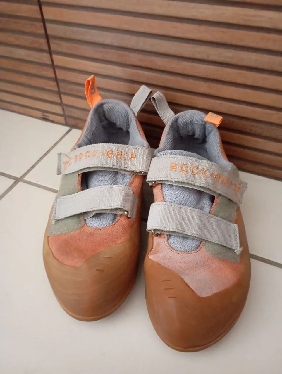 Sapatilha de Escalada Rock Grip - Tamanho 39- Ótimo Estado