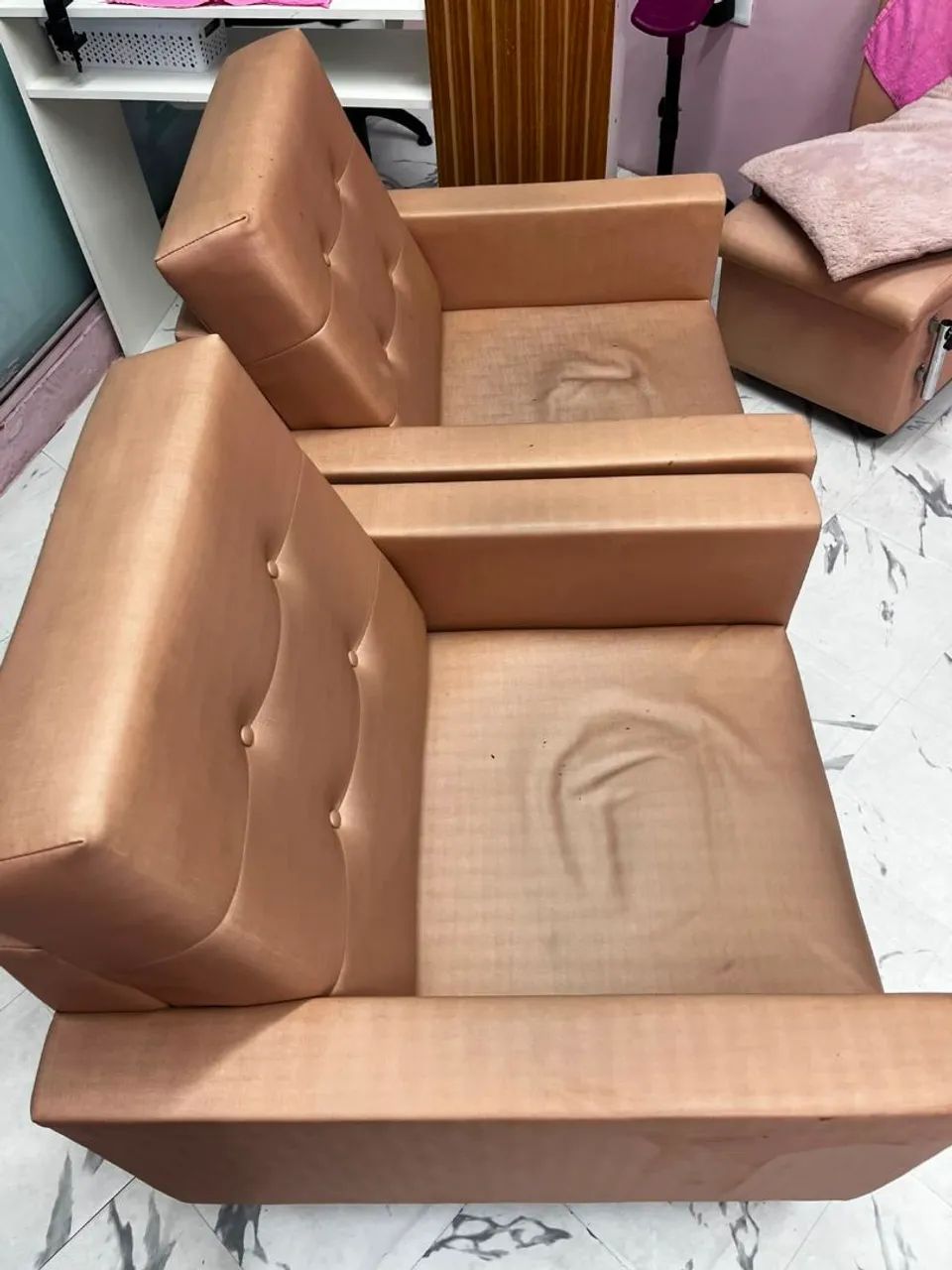 POLTRONAS ESTOFADAS - PAR