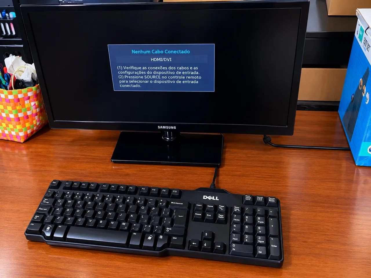 Monitor e teclado